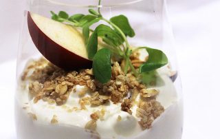 Hunajainen SAM -hedelmäinen hunajapommi.